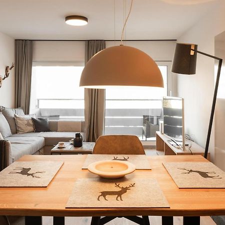 Apartment Alpenblick เอลล์เมา ภายนอก รูปภาพ